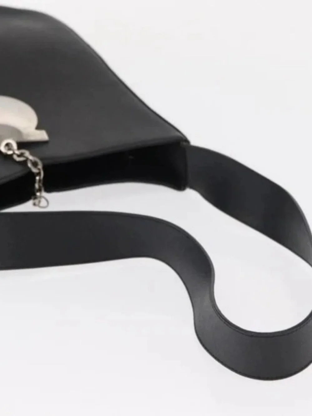 Salvatore Ferragamo Gancini Shoulder Bag Leather Black Silver Auth bs30966